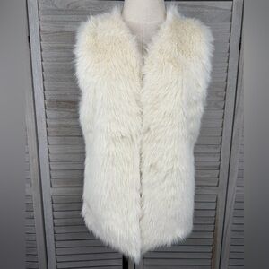 OLIVACEOUS Women's Cozy White Faux Fur Vest-Medium